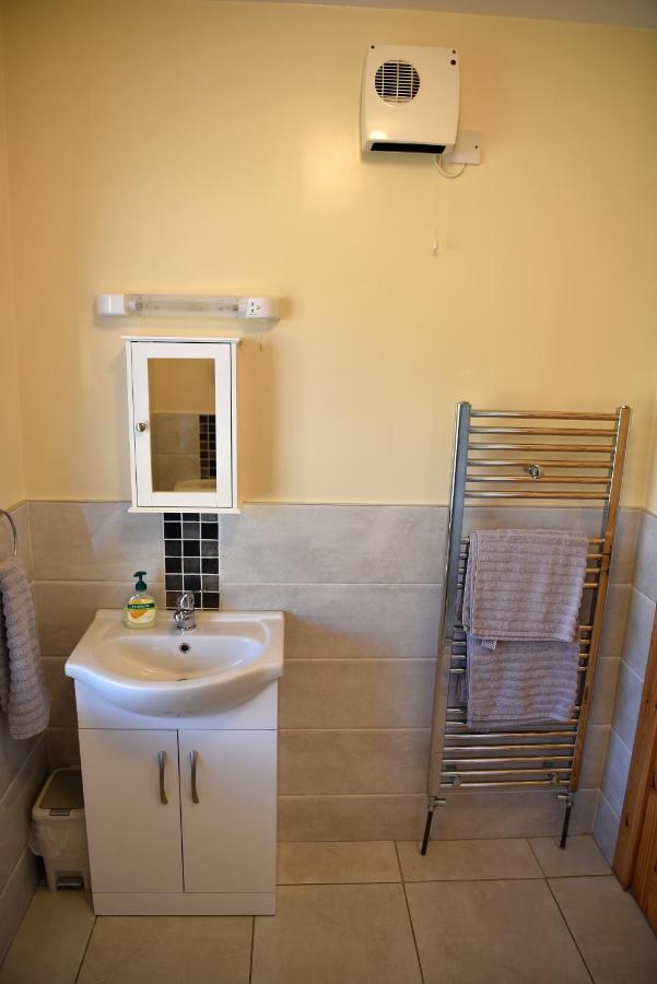 Sea View Apartment Downings Exterior foto